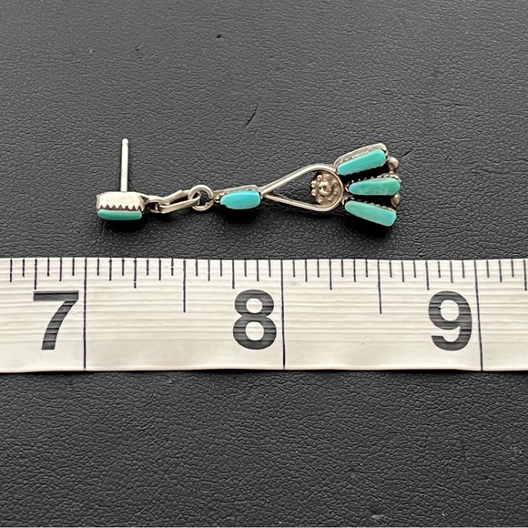 🔴SOLD🔴  Sterling silver turquoise dangle earrings - Picture 6 of 7